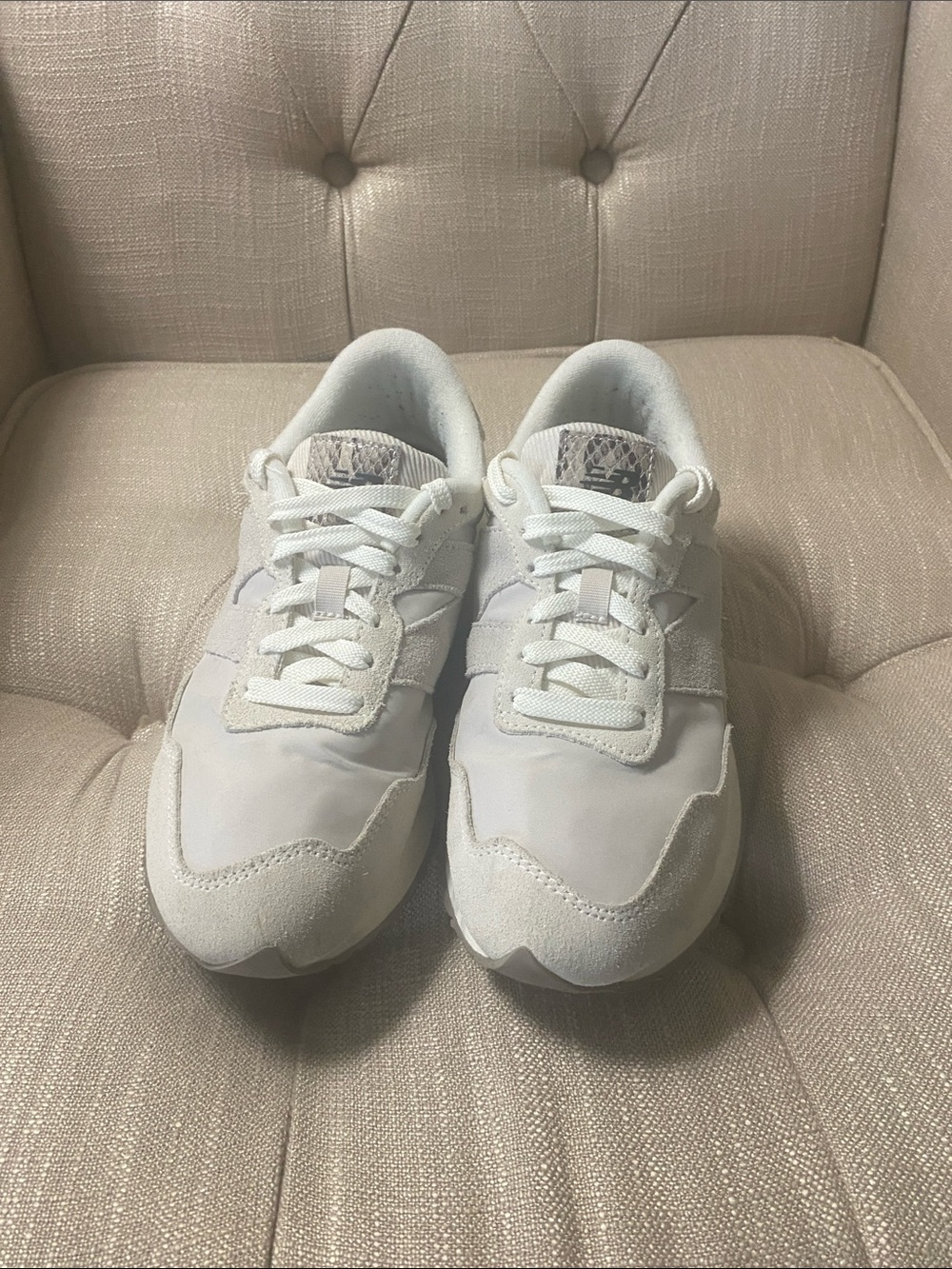 New Balance 237. LIKE NEW White Casual Sneakers - Low Top Lace-Up/ Snake Print